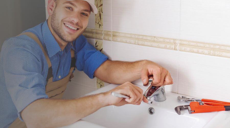 Handle or spout repair in Roark, KY